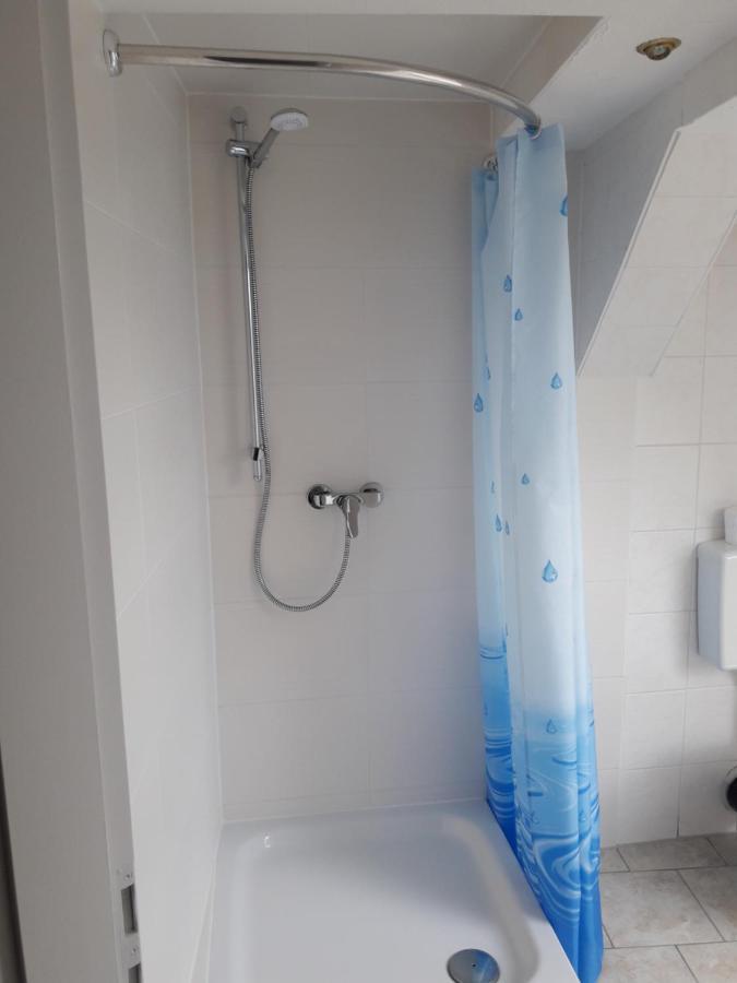 Pension Zum Holzwurm วิทเทนเบิร์ก ภายนอก รูปภาพ