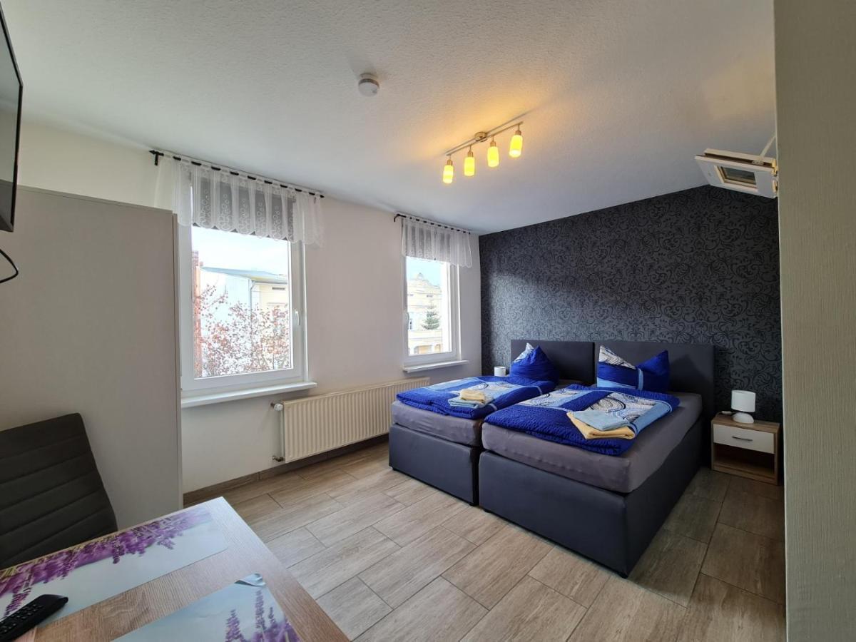 Pension Zum Holzwurm วิทเทนเบิร์ก ภายนอก รูปภาพ
