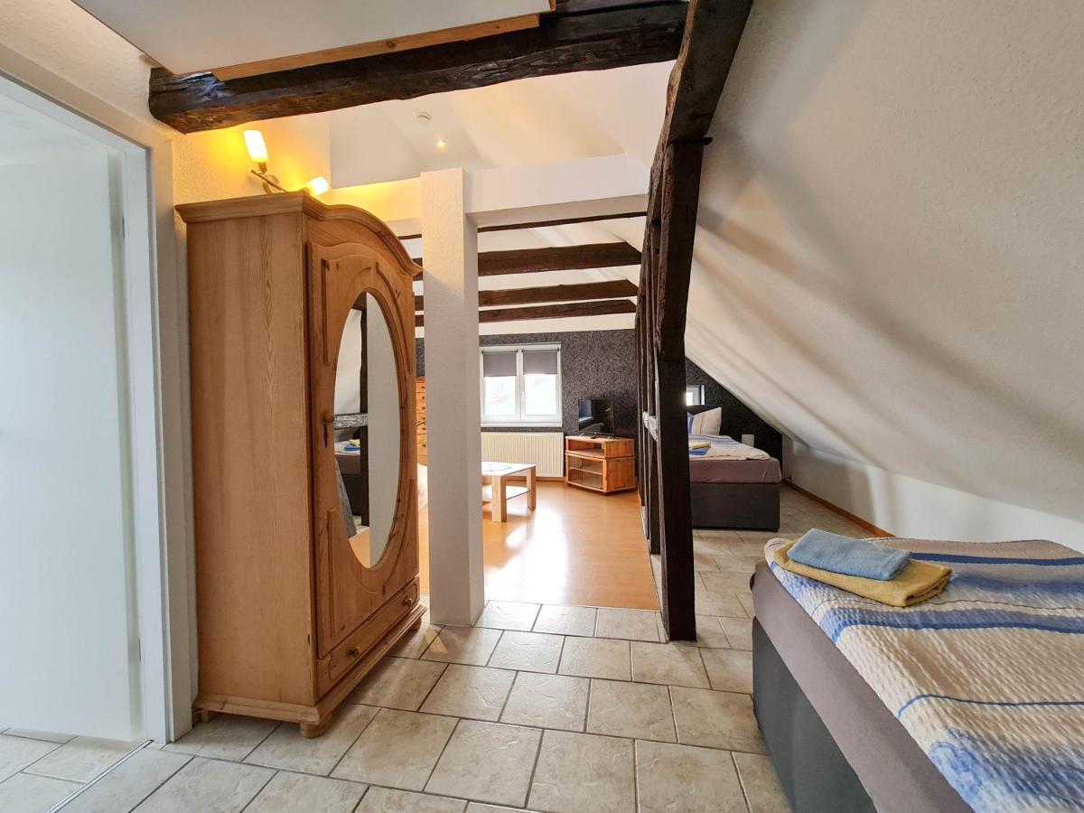 Pension Zum Holzwurm วิทเทนเบิร์ก ภายนอก รูปภาพ