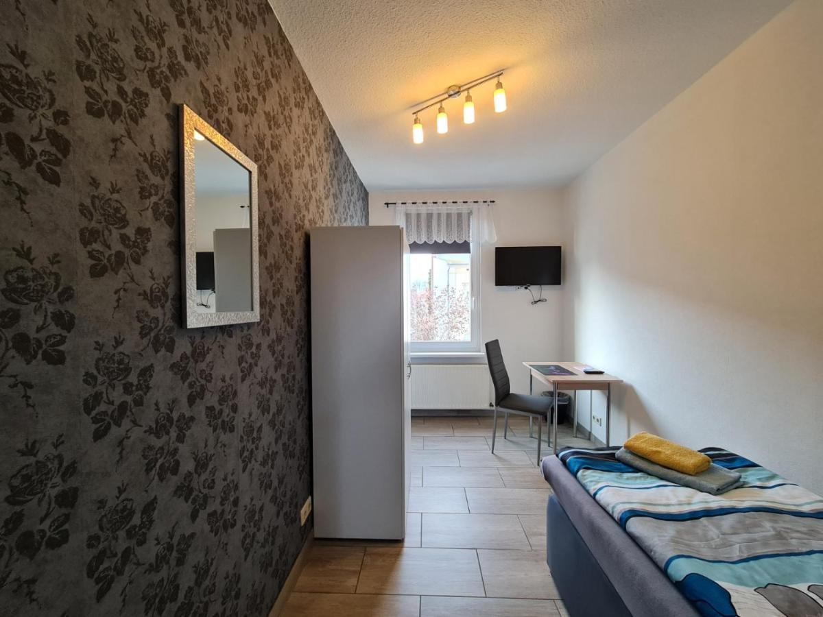 Pension Zum Holzwurm วิทเทนเบิร์ก ภายนอก รูปภาพ